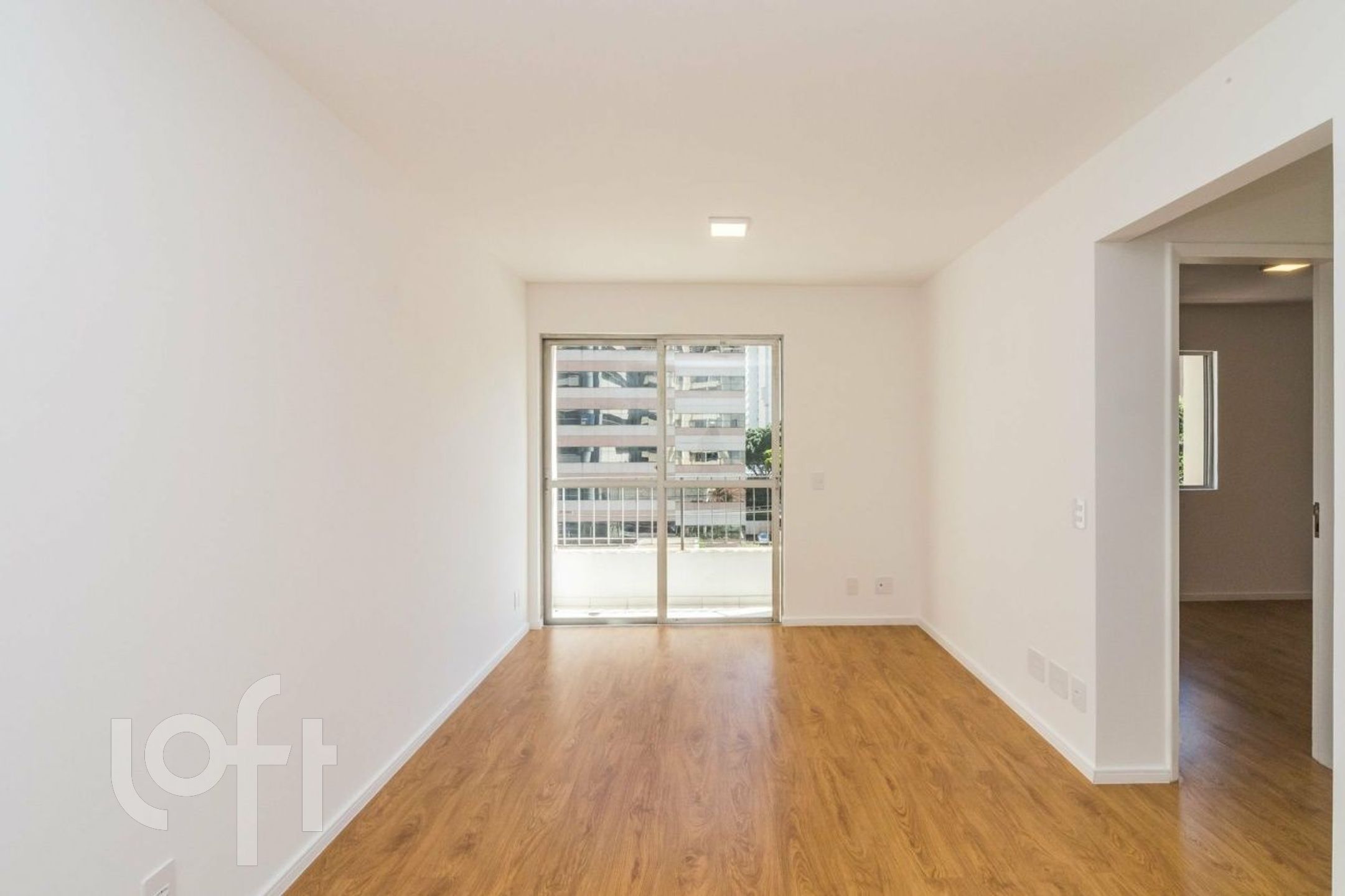 Apartamento à venda com 1 quarto, 45m² - Foto 2