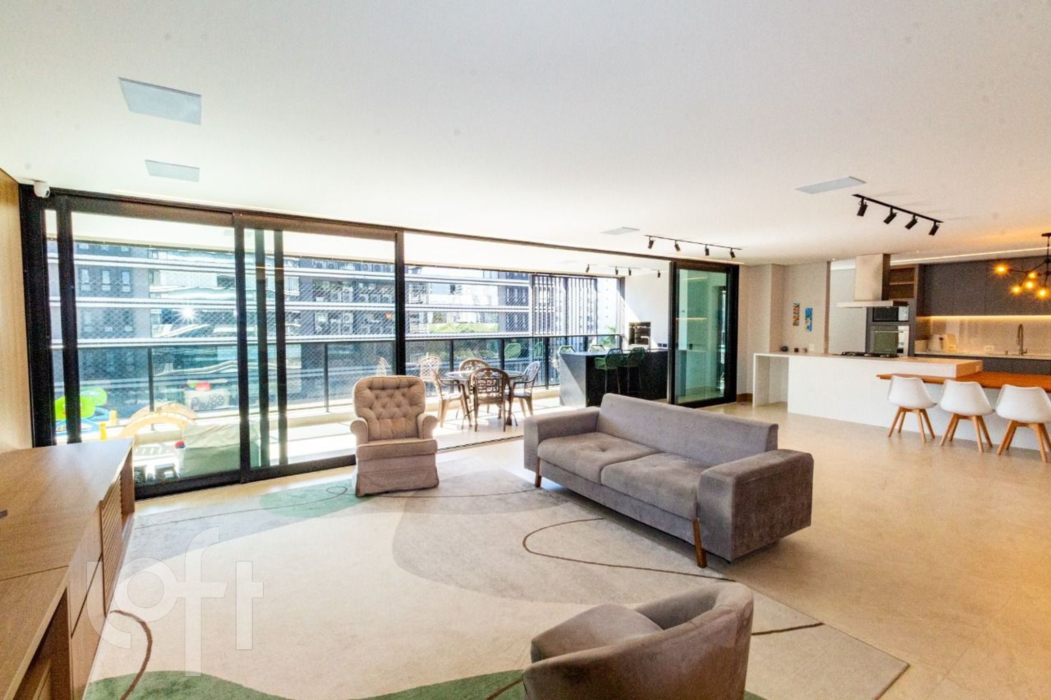 Apartamento à venda em Cidade Monções com 245 m²,