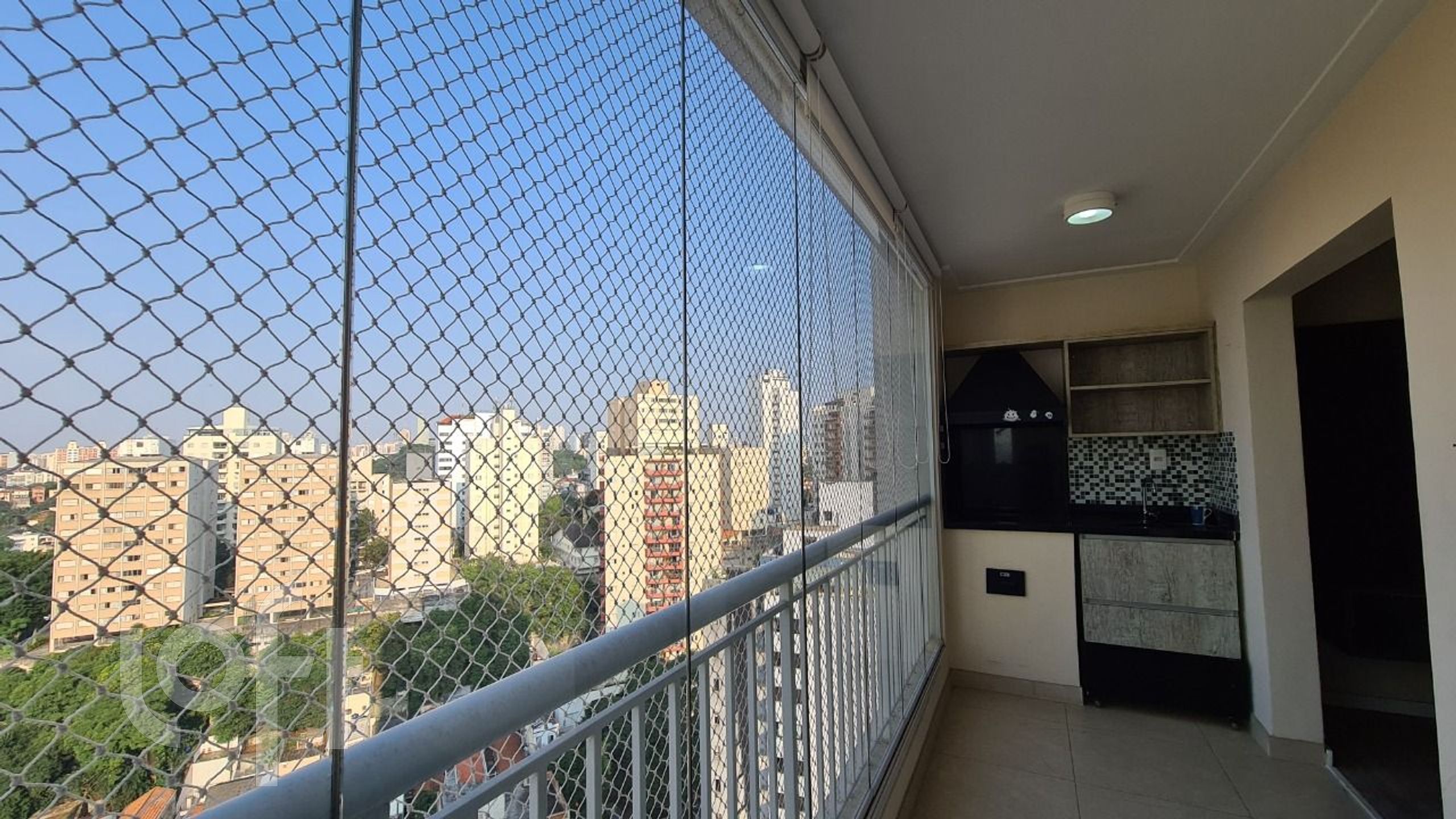 Apartamento à venda com 3 quartos, 76m² - Foto 1