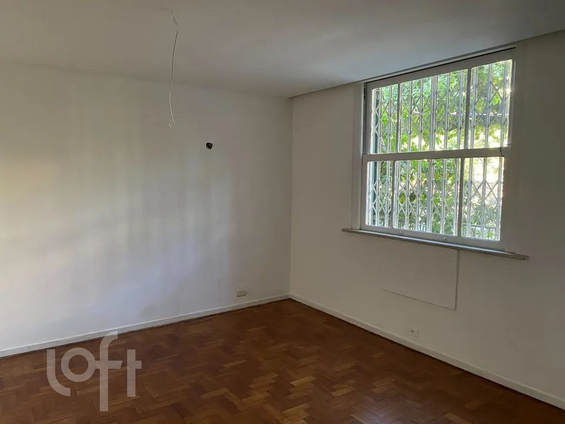 Apartamento à venda com 4 quartos, 258m² - Foto 4