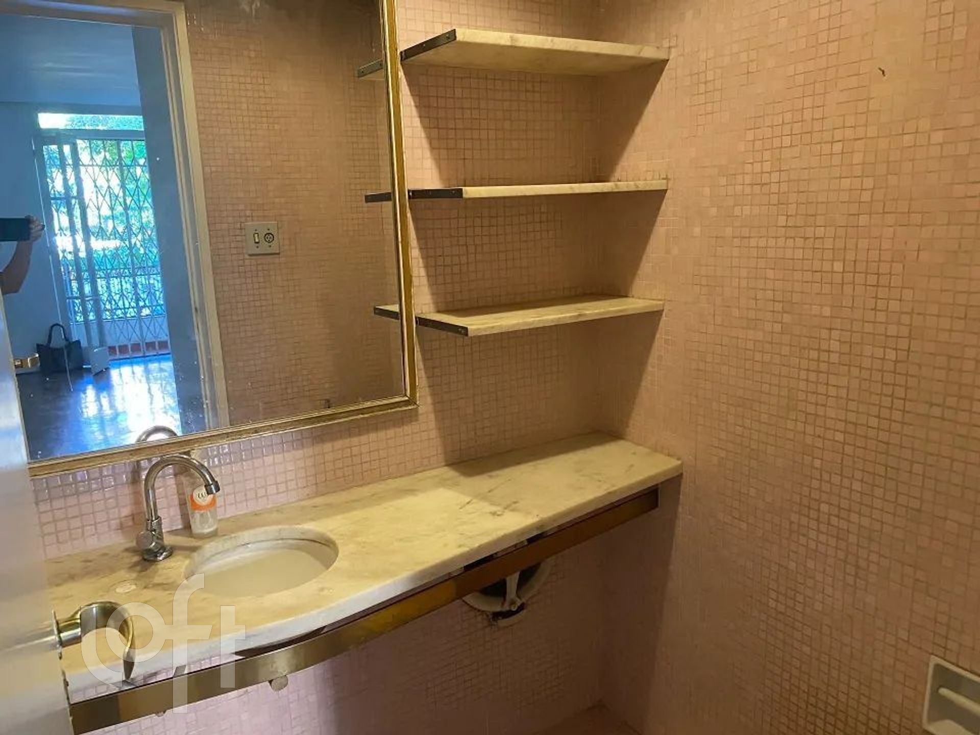 Apartamento à venda com 4 quartos, 258m² - Foto 18