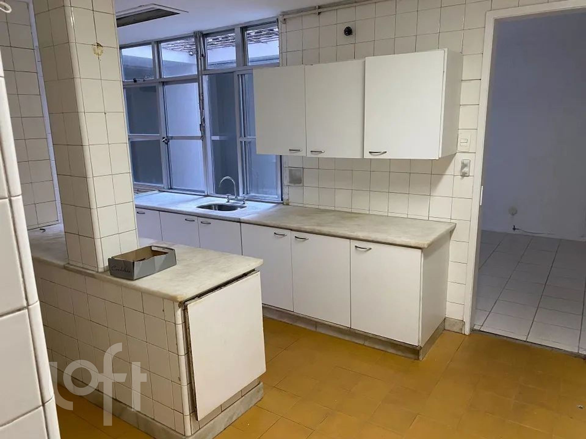 Apartamento à venda com 4 quartos, 258m² - Foto 19