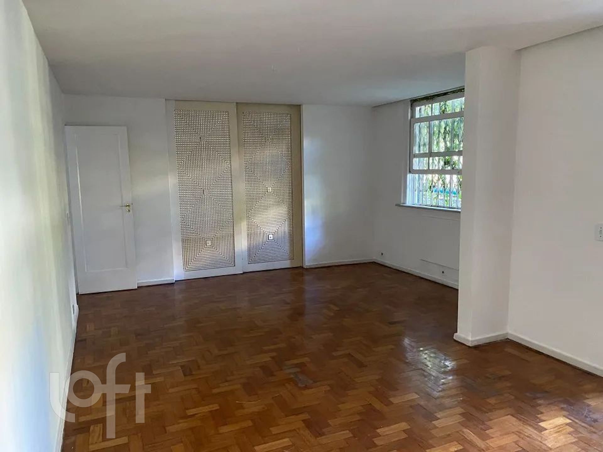 Apartamento à venda com 4 quartos, 258m² - Foto 1