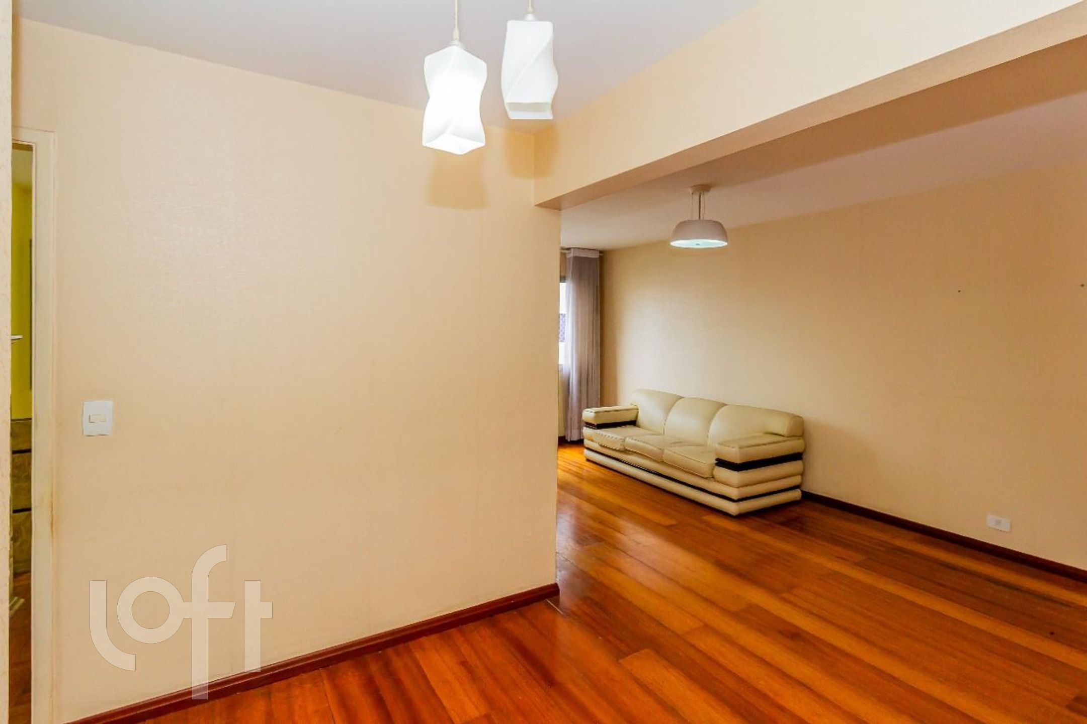 Apartamento à venda com 3 quartos, 74m² - Foto 2