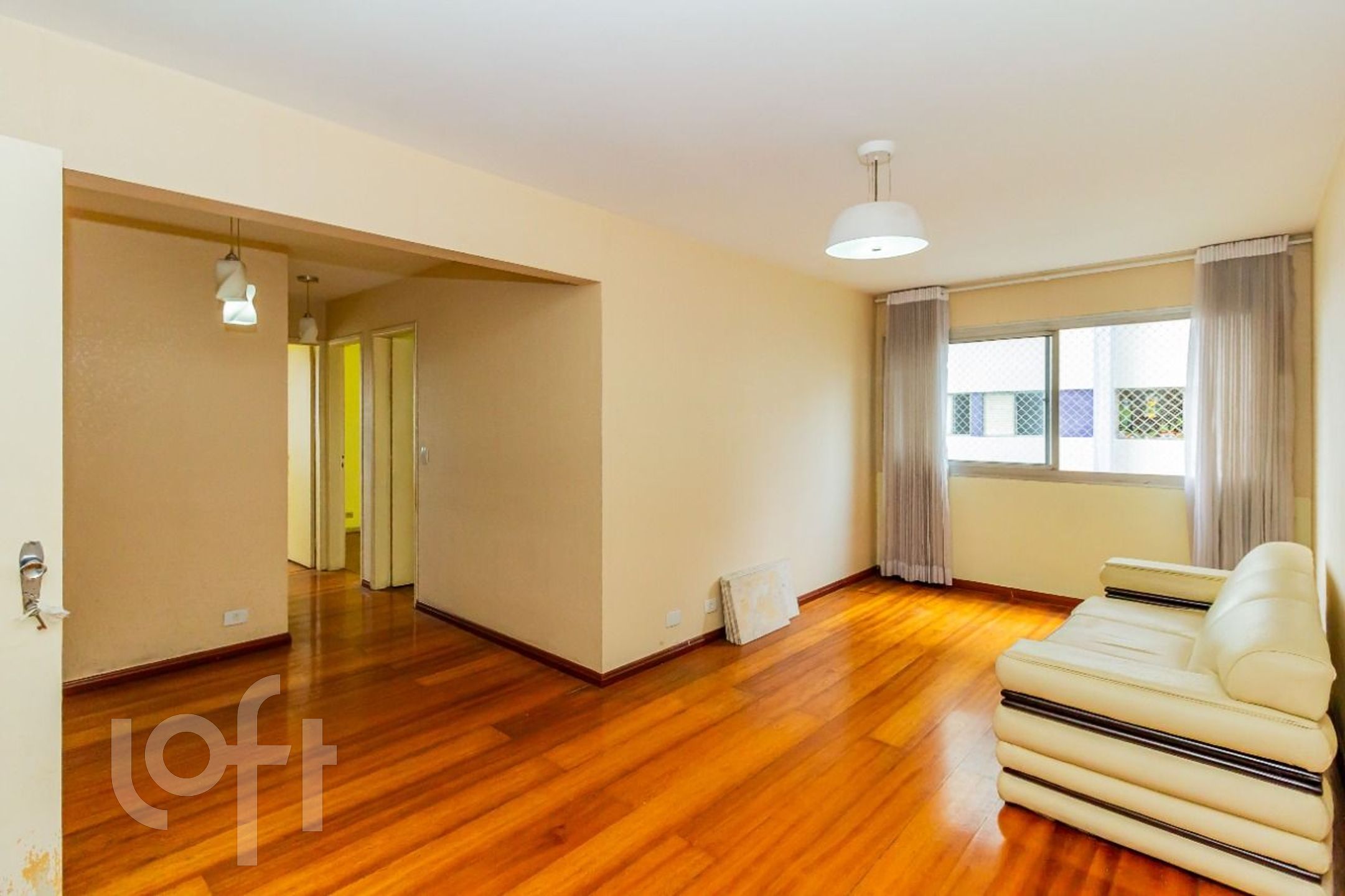 Apartamento à venda com 3 quartos, 74m² - Foto 1