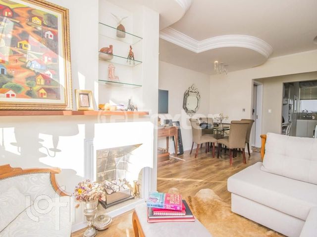 Apartamento com 130m², 2 dormitórios, 1 suíte, 1 vaga, Bela Vista em Porto Alegre