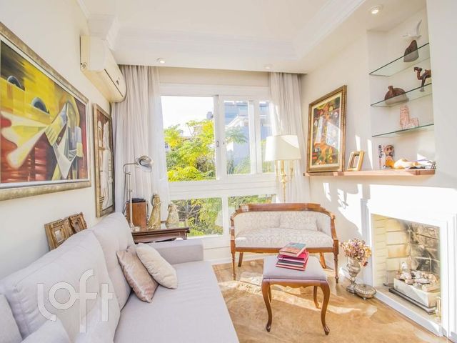 Apartamento com 130m², 2 dormitórios, 1 suíte, 1 vaga, Bela Vista em Porto Alegre