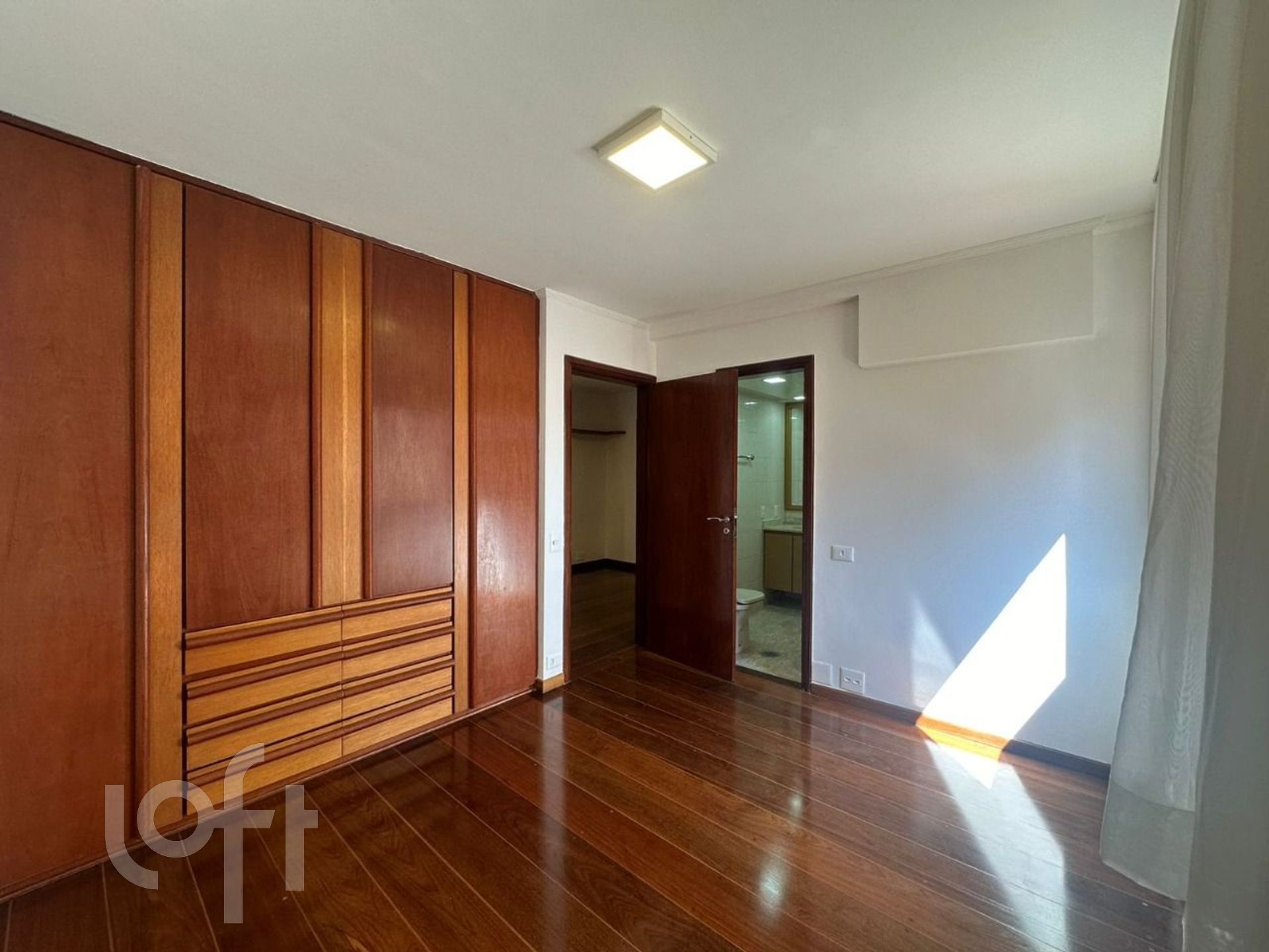 Apartamento à venda com 3 quartos, 189m² - Foto 13