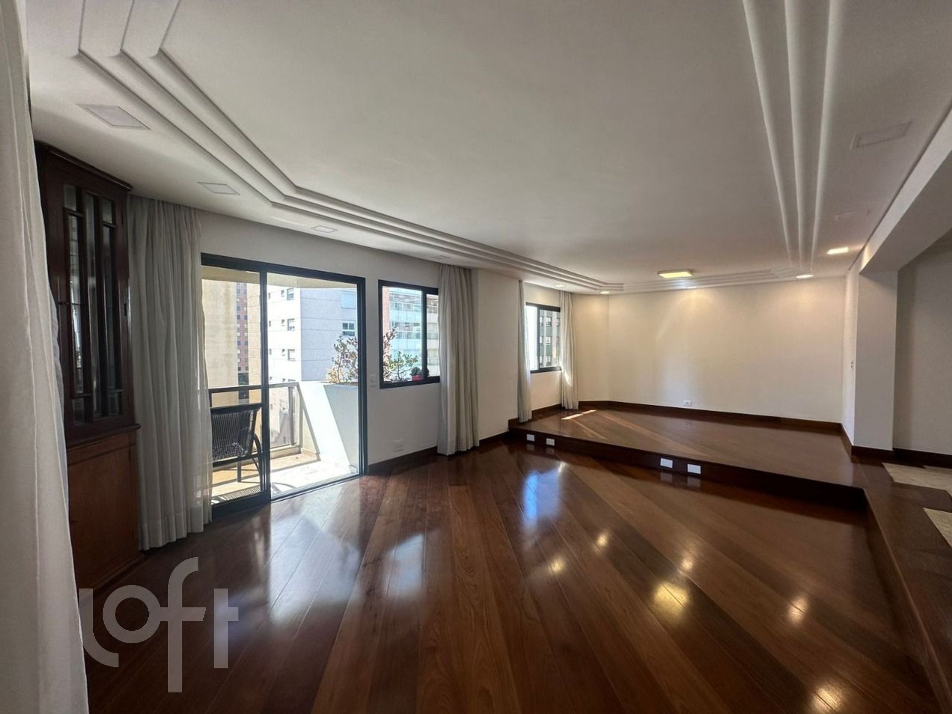 Apartamento à venda com 3 quartos, 189m² - Foto 7