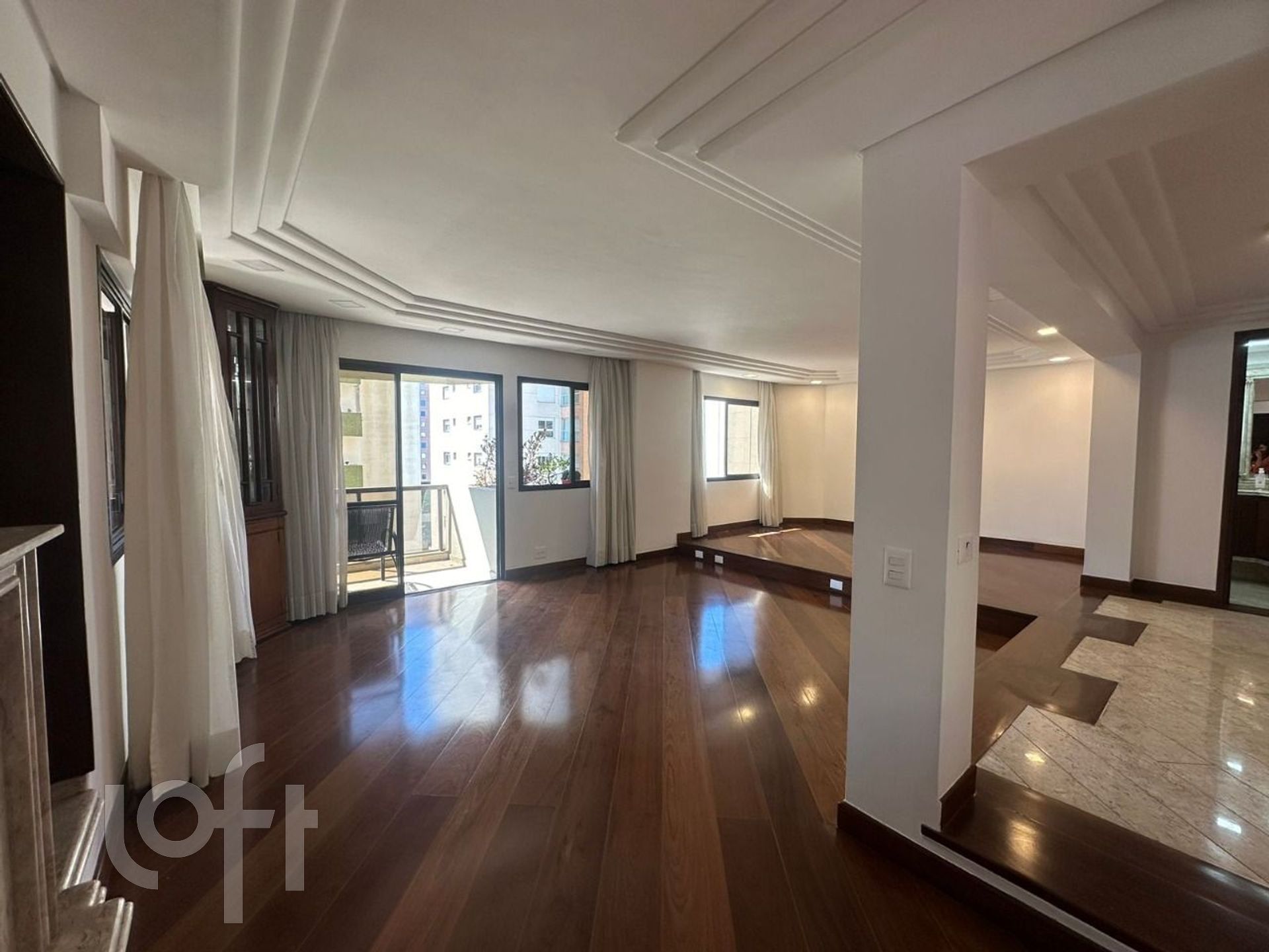 Apartamento à venda com 3 quartos, 189m² - Foto 9