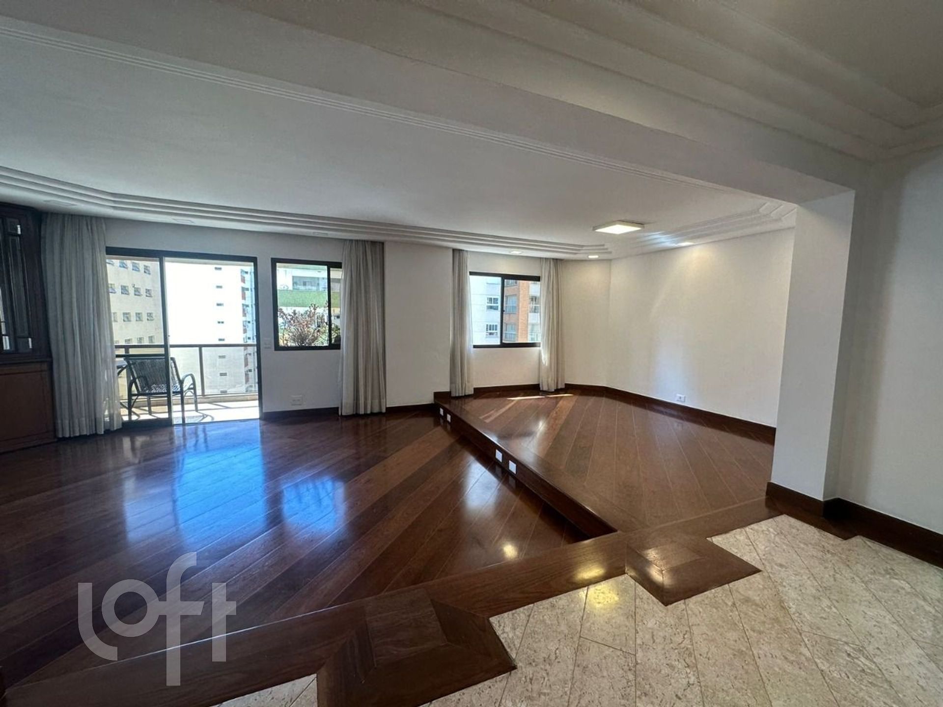 Apartamento à venda com 3 quartos, 189m² - Foto 3