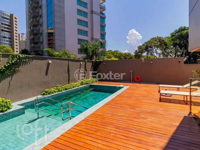 Apartamento com 154m², 3 dormitórios, 3 suítes, 2 vagas, Petrópolis em Porto Alegre