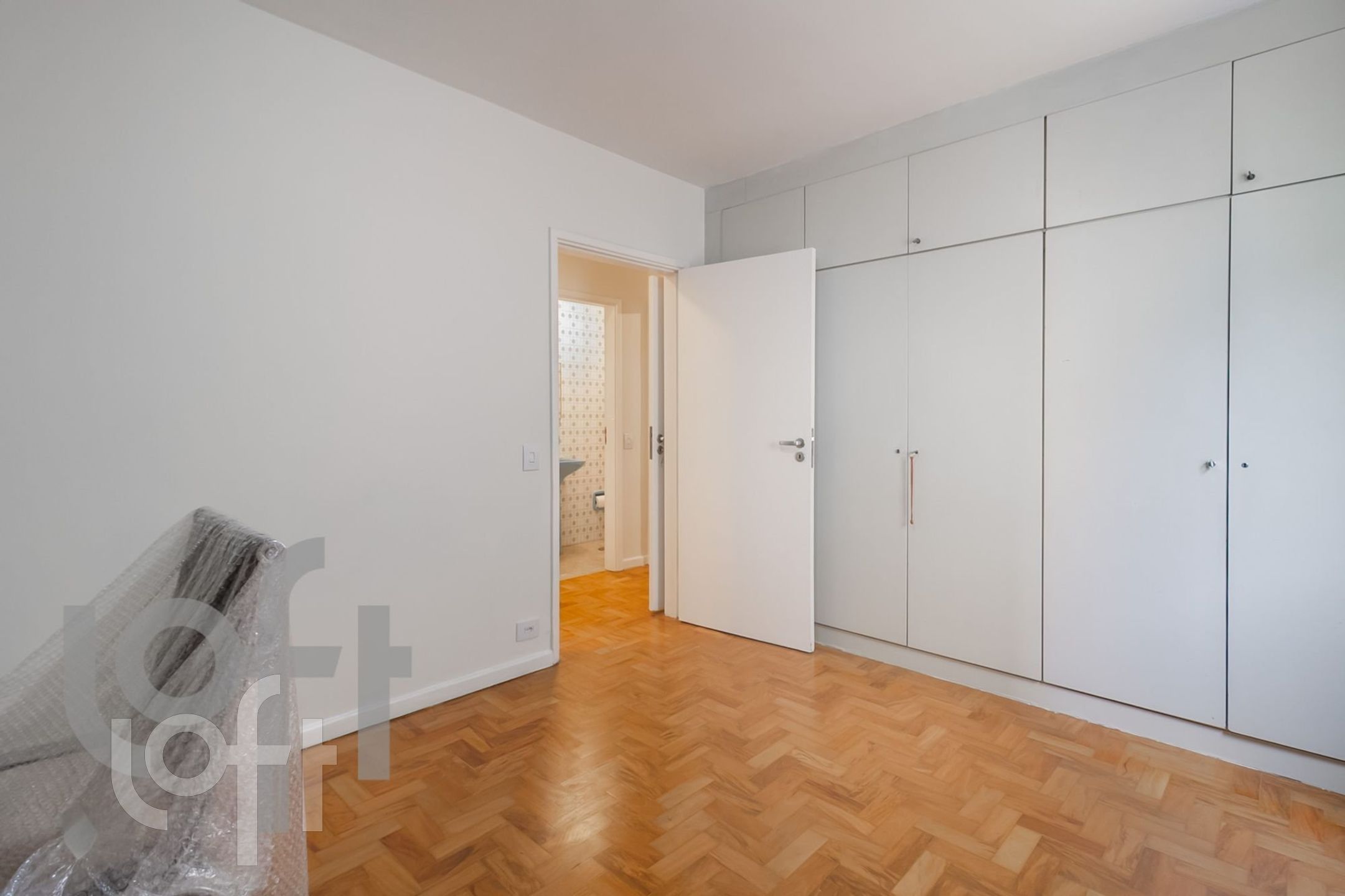 Apartamento à venda com 3 quartos, 118m² - Foto 2