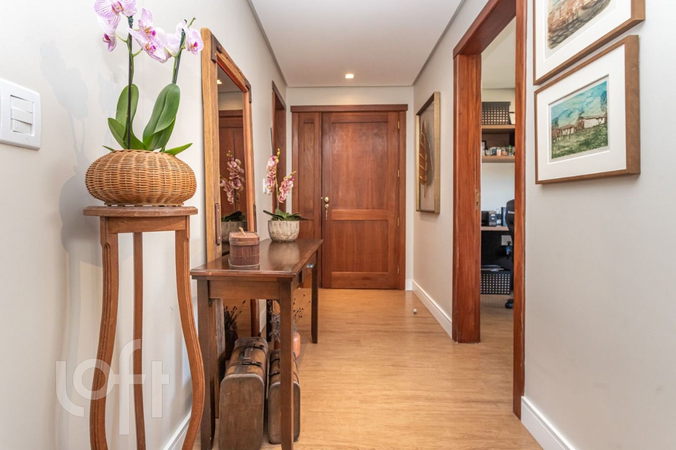 Apartamento com 208m², 4 dormitórios, 4 suítes, 3 vagas, Bela Vista em Porto Alegre