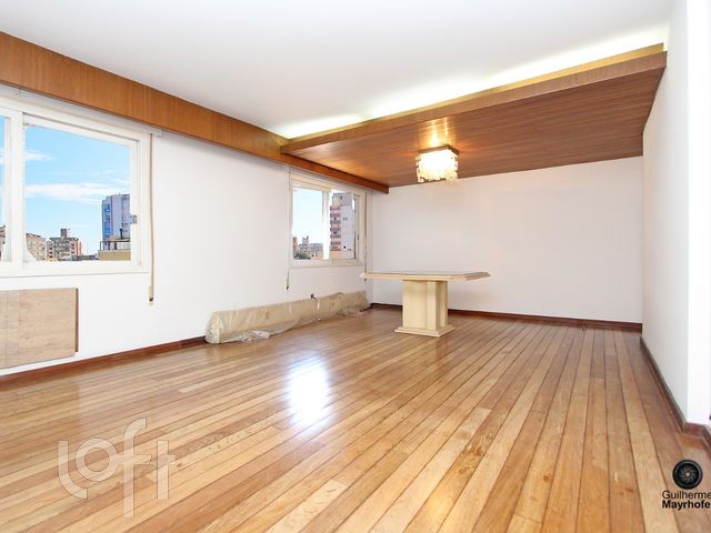 Apartamento com 148m², 3 dormitórios, 1 suíte, 2 vagas, Rio Branco em Porto Alegre