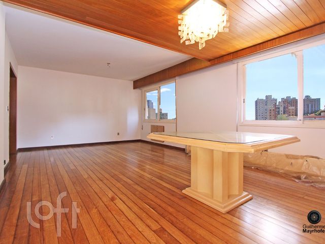 Apartamento com 148m², 3 dormitórios, 1 suíte, 2 vagas, Rio Branco em Porto Alegre