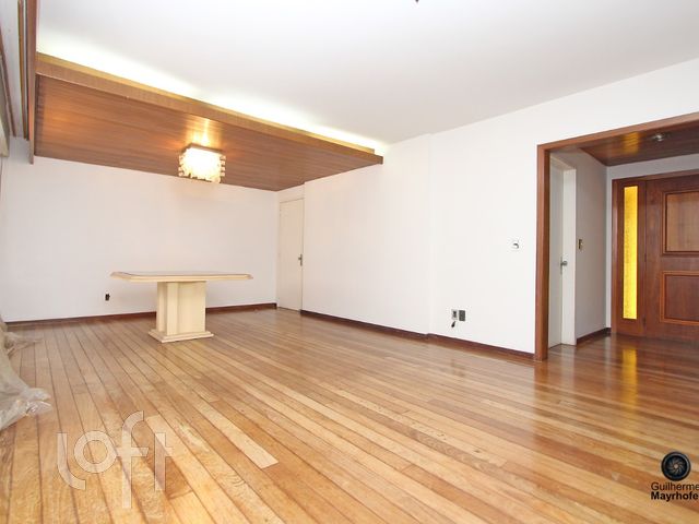 Apartamento com 148m², 3 dormitórios, 1 suíte, 2 vagas, Rio Branco em Porto Alegre