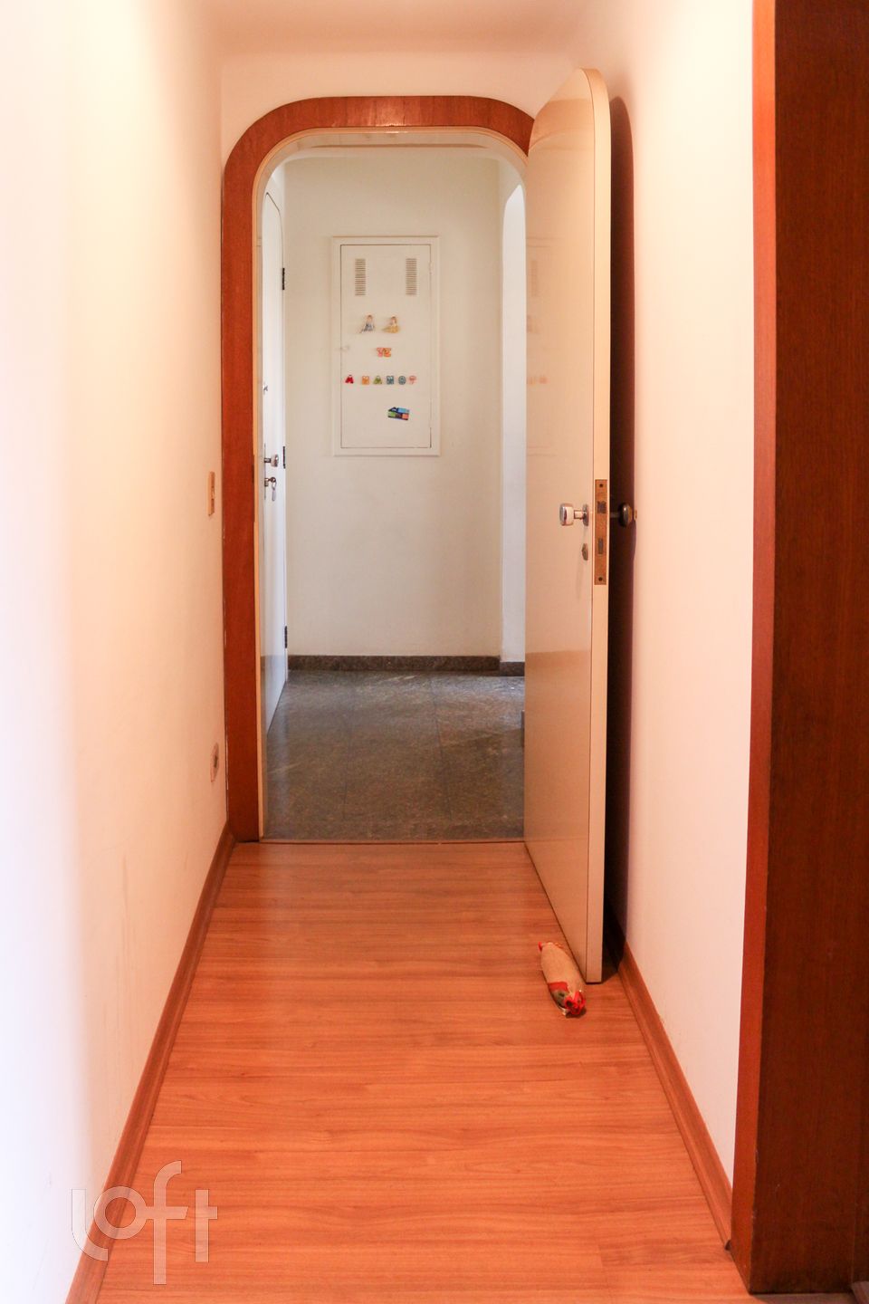 Apartamento à venda com 4 quartos, 196m² - Foto 18