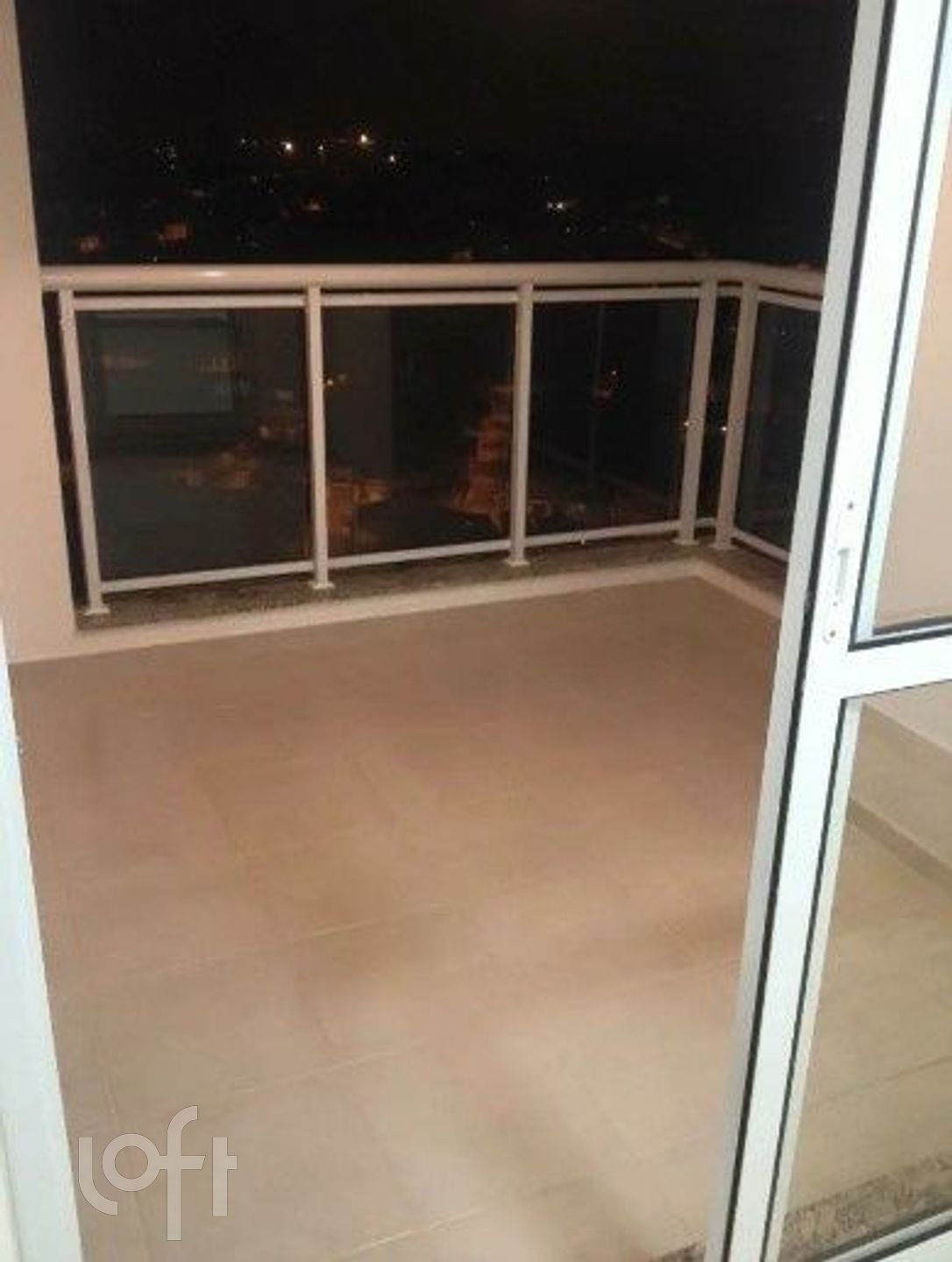 Apartamento à venda com 2 quartos, 65m² - Foto 2