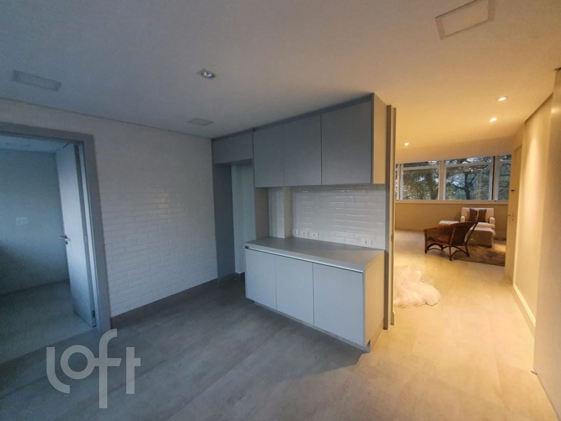 Apartamento à venda com 3 quartos, 150m² - Foto 9