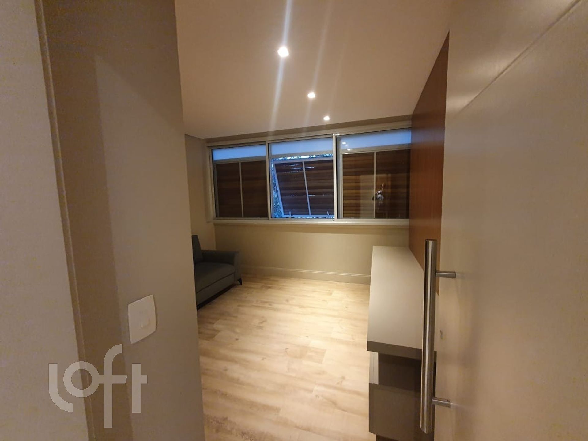 Apartamento à venda com 3 quartos, 150m² - Foto 12