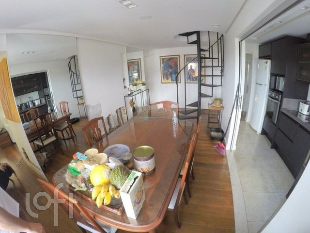 Apartamento com 120m², 1 dormitório, 1 suíte, 1 vaga, Rio Branco em Porto Alegre