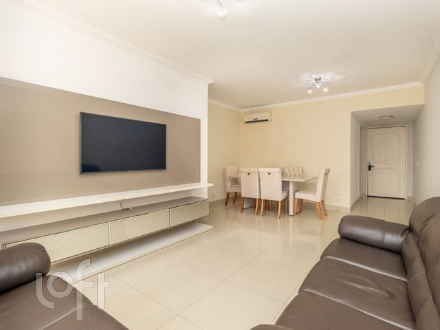 Apartamento com 136m², 3 dormitórios, 1 suíte, 1 vaga, Auxiliadora em Porto Alegre