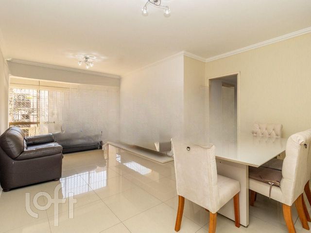 Apartamento com 136m², 3 dormitórios, 1 suíte, 1 vaga, Auxiliadora em Porto Alegre