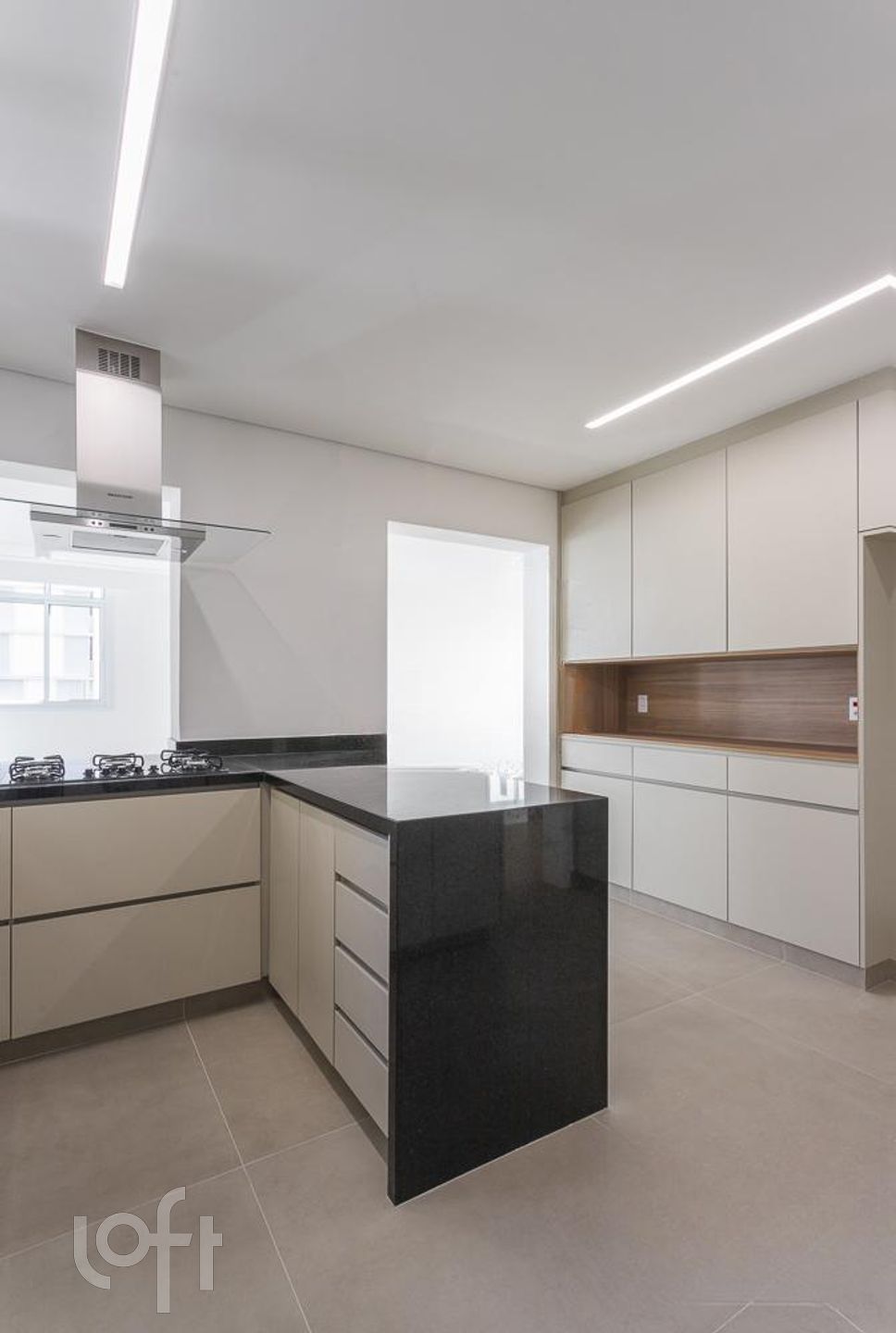 Apartamento à venda com 3 quartos, 258m² - Foto 6