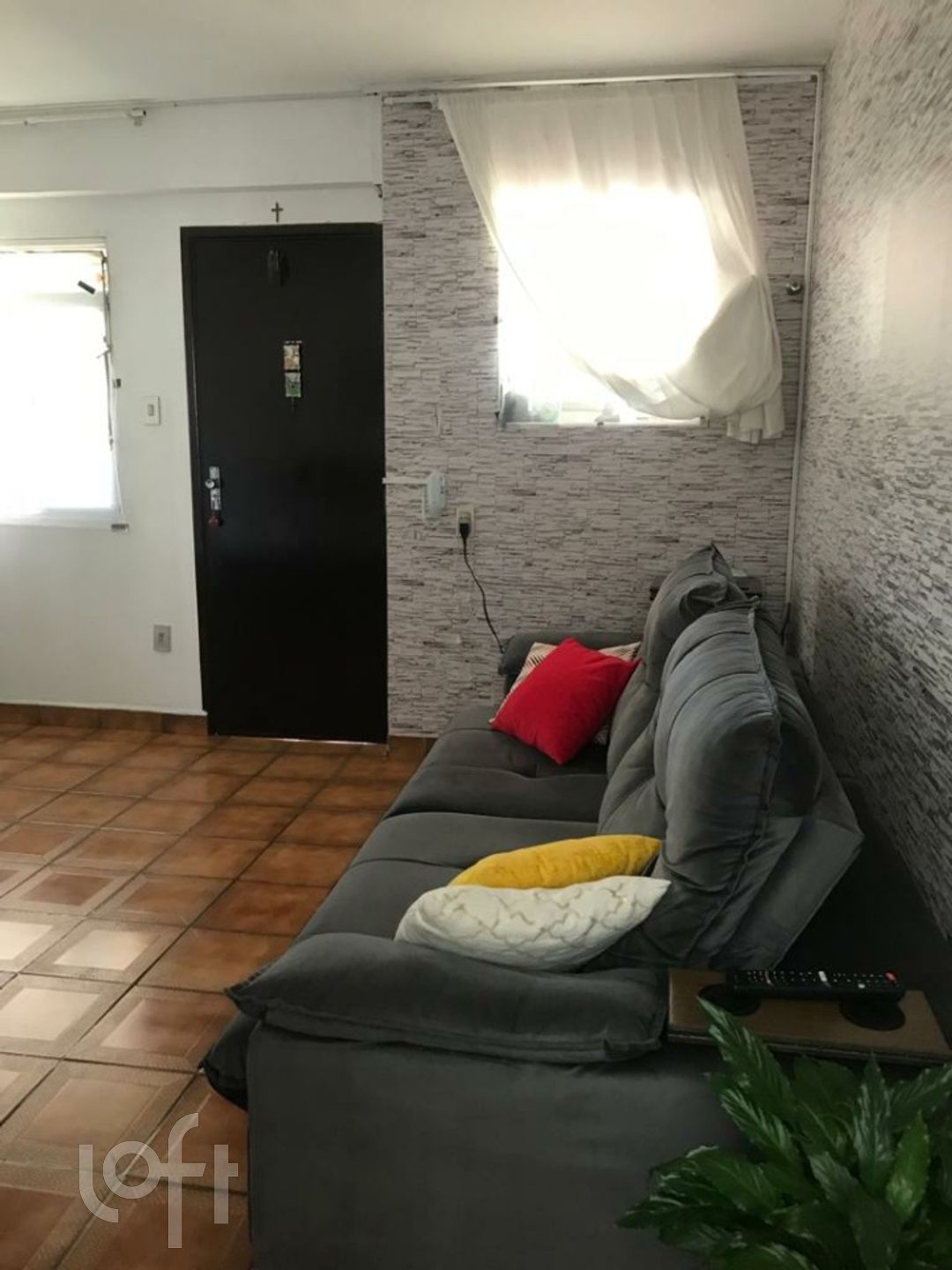 Casa à venda com 2 quartos, 250m² - Foto 2