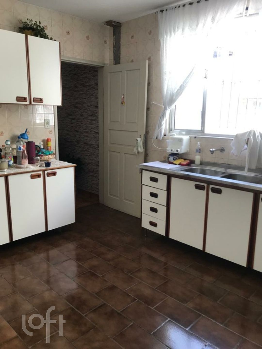 Casa à venda com 2 quartos, 250m² - Foto 6