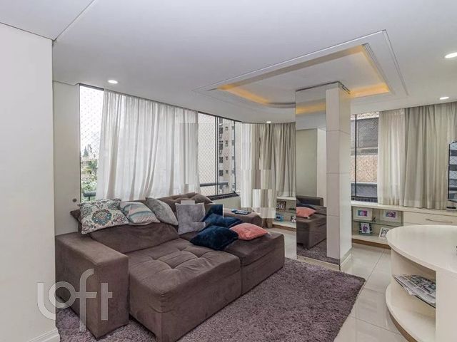 Apartamento com 200m², 4 dormitórios, 1 suíte, 2 vagas, Petrópolis em Porto Alegre