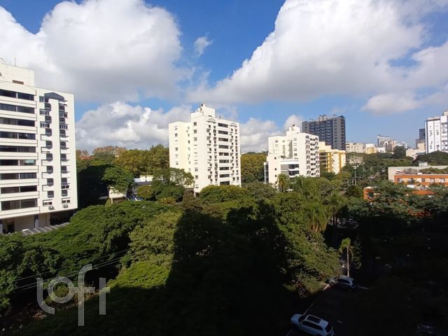 Apartamento com 74m², 2 dormitórios, 1 suíte, Boa Vista em Porto Alegre