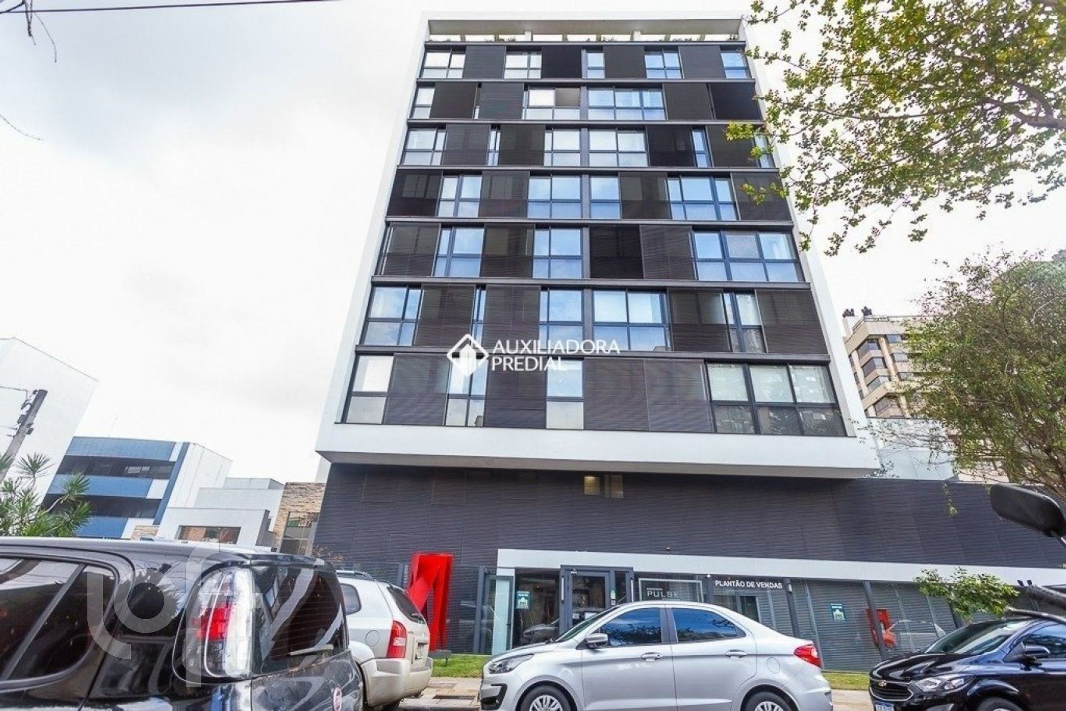 Apartamento com 50m², 1 dormitório, 1 vaga, Auxiliadora em Porto Alegre