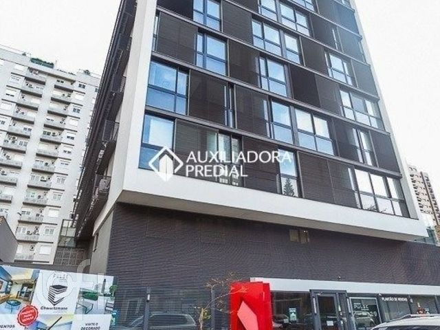Apartamento com 50m², 1 dormitório, 1 vaga, Auxiliadora em Porto Alegre