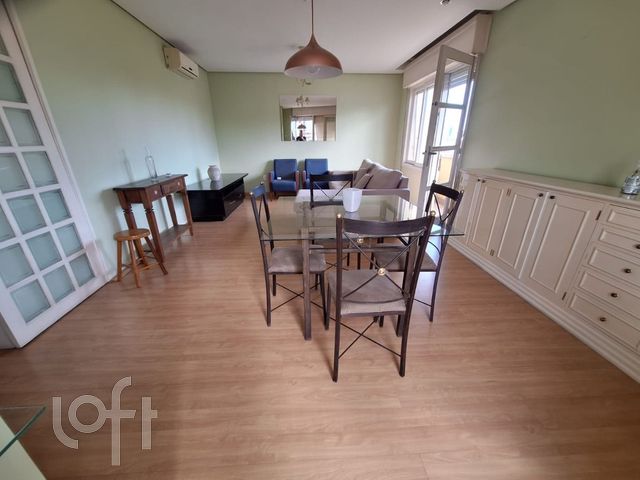 Apartamento com 86m², 2 dormitórios, 1 suíte, Santana em Porto Alegre