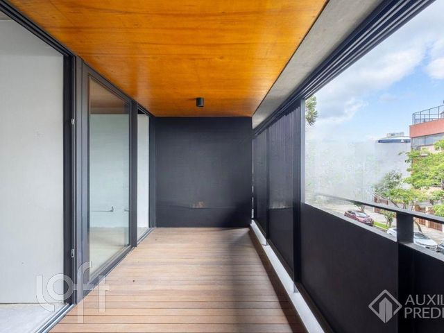Apartamento com 90m², 2 dormitórios, 1 suíte, 2 vagas, Rio Branco em Porto Alegre