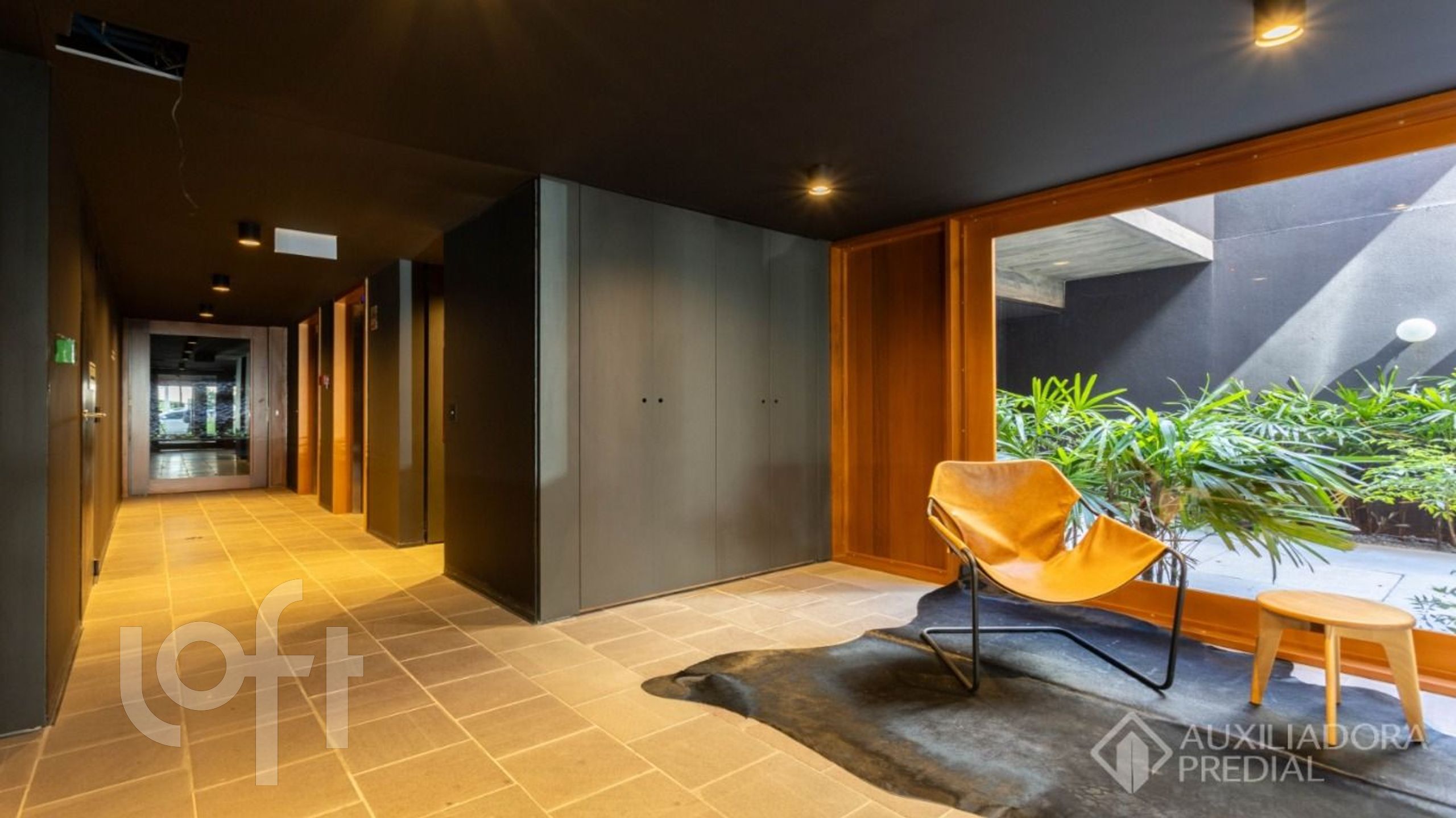 Apartamento com 90m², 2 dormitórios, 1 suíte, 2 vagas, Rio Branco em Porto Alegre