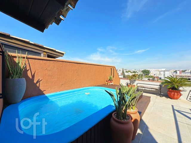 Apartamento com 214m², 4 dormitórios, 1 suíte, 3 vagas, Cristo Redentor em Porto Alegre