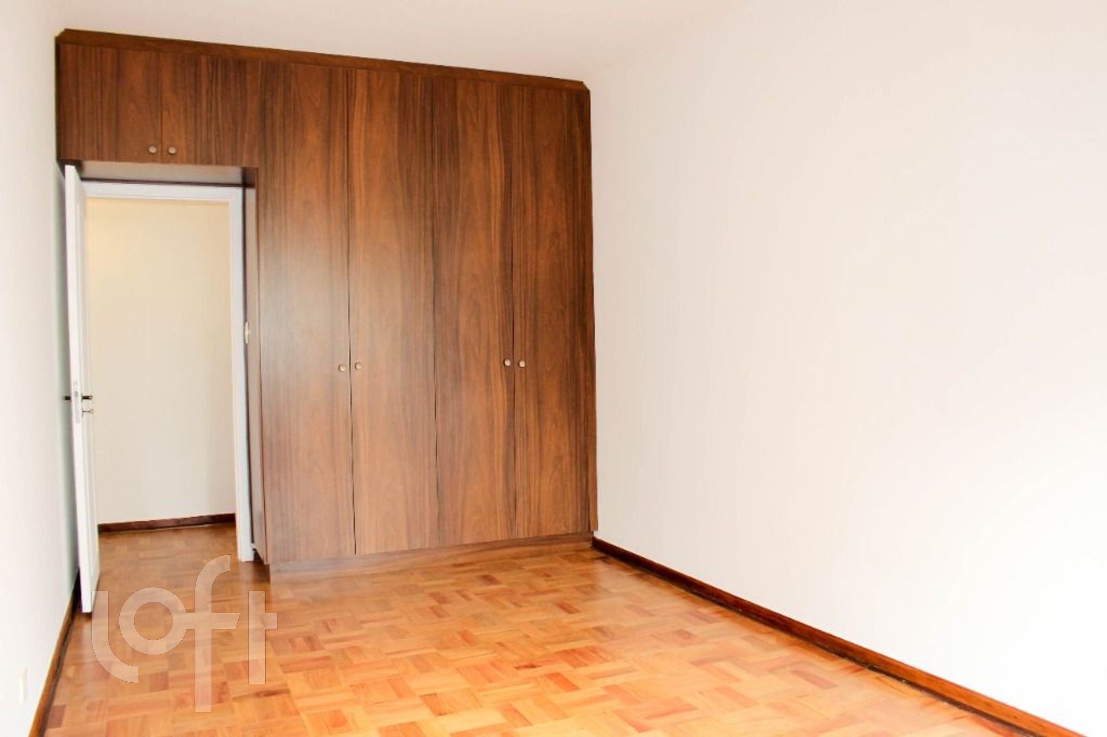 Apartamento à venda com 3 quartos, 156m² - Foto 13