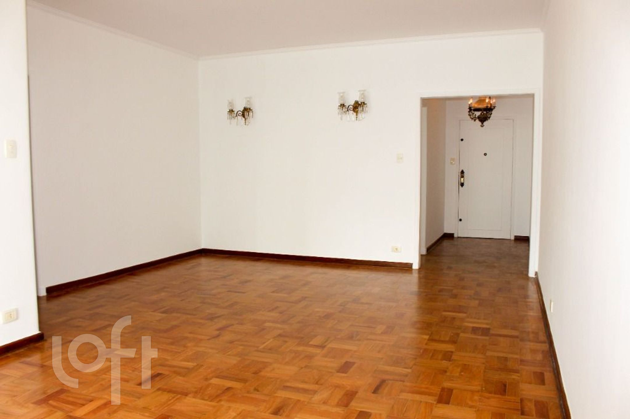 Apartamento à venda com 3 quartos, 156m² - Foto 2