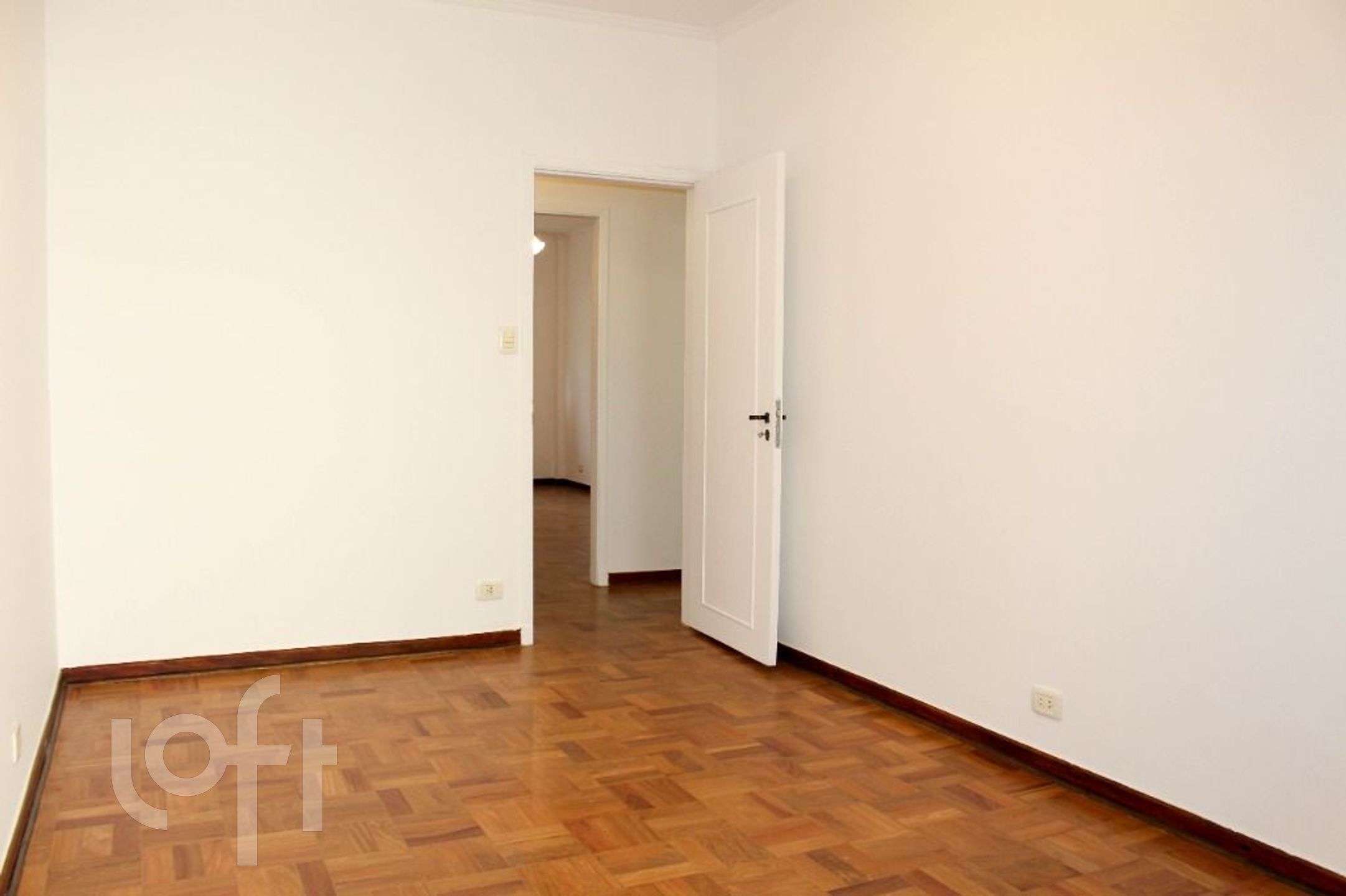 Apartamento à venda com 3 quartos, 156m² - Foto 11