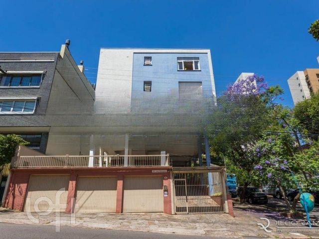 Apartamento com 112m², 3 dormitórios, 1 suíte, 1 vaga, Petrópolis em Porto Alegre