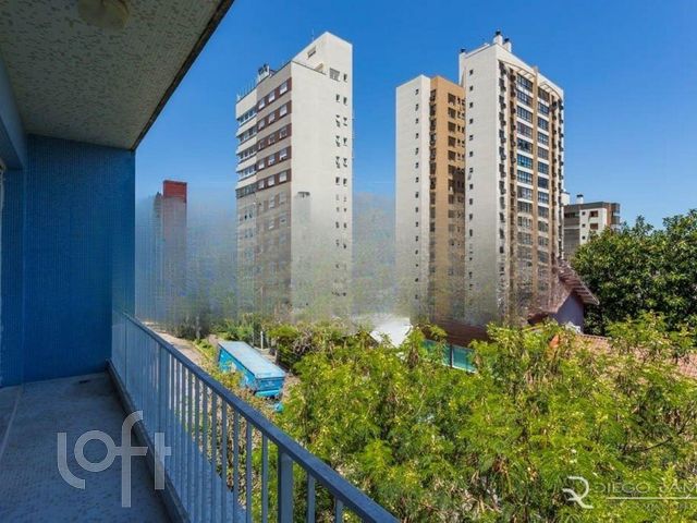 Apartamento com 112m², 3 dormitórios, 1 suíte, 1 vaga, Petrópolis em Porto Alegre
