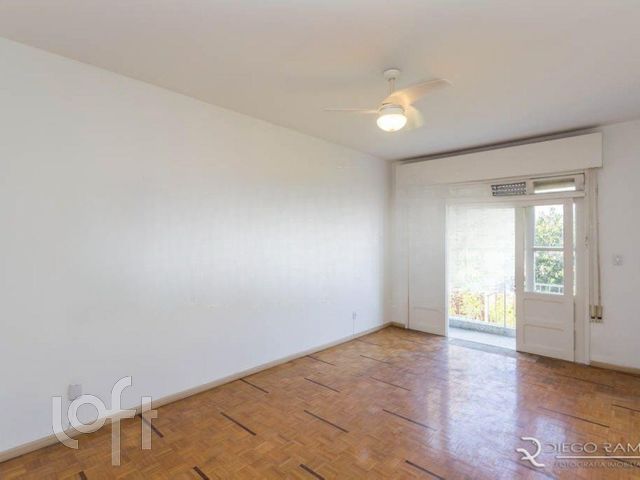 Apartamento com 112m², 3 dormitórios, 1 suíte, 1 vaga, Petrópolis em Porto Alegre