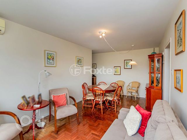 Apartamento com 99m², 3 dormitórios, 1 vaga, Petrópolis em Porto Alegre