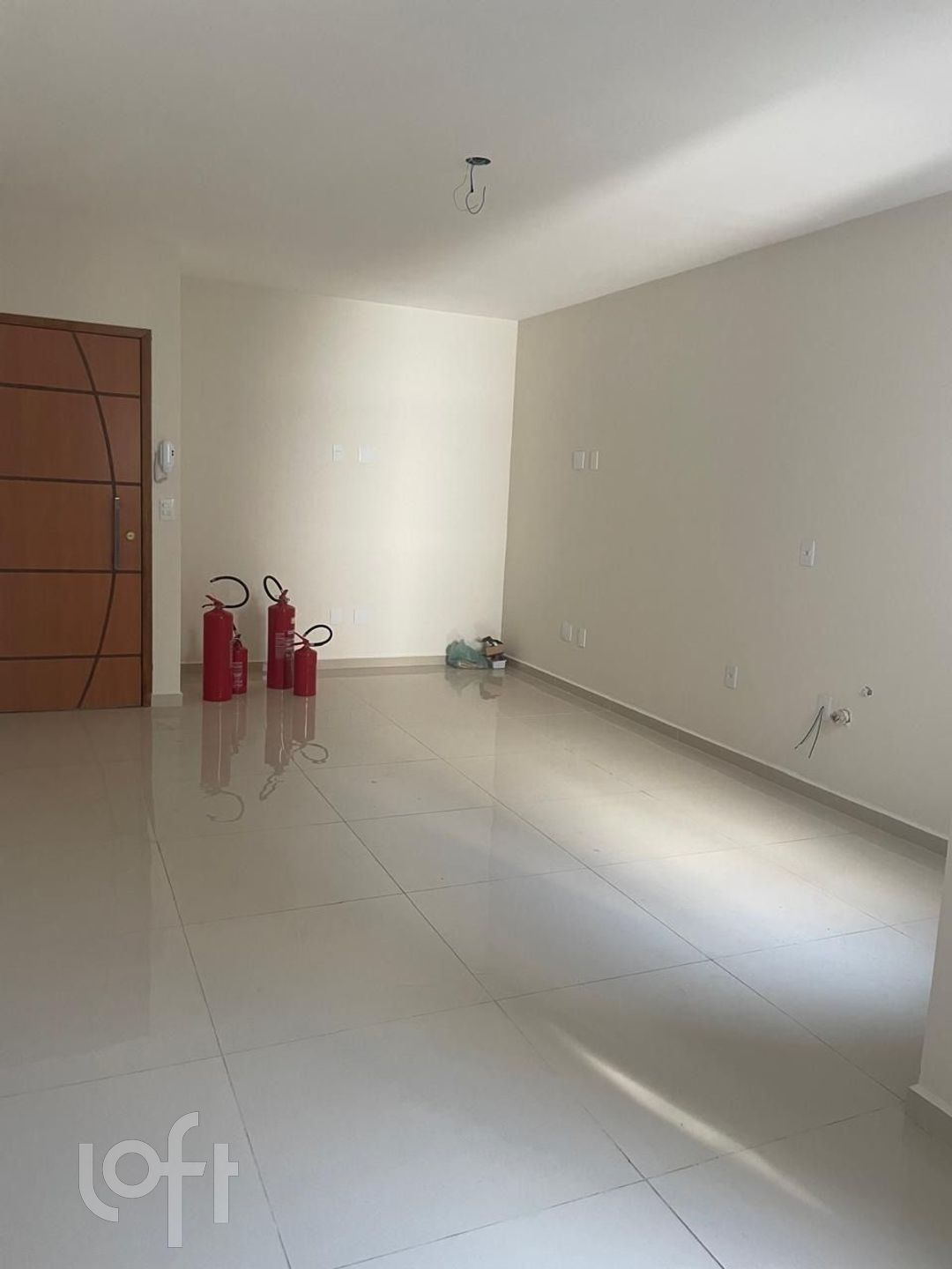 Apartamento à venda com 2 quartos, 66m² - Foto 2