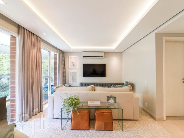 Apartamento com 152m², 3 dormitórios, 3 suítes, 3 vagas, Bela Vista em Porto Alegre