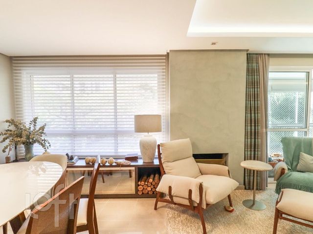 Apartamento com 152m², 3 dormitórios, 3 suítes, 3 vagas, Bela Vista em Porto Alegre