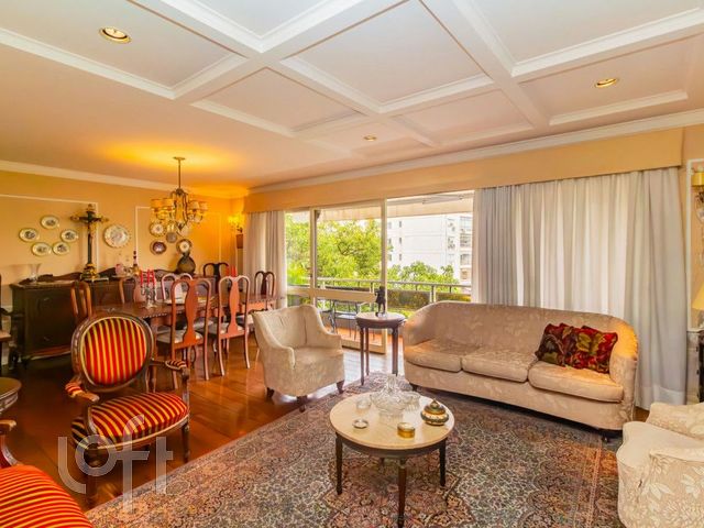 Apartamento com 227m², 3 dormitórios, 1 suíte, 3 vagas, Moinhos de Vento em Porto Alegre